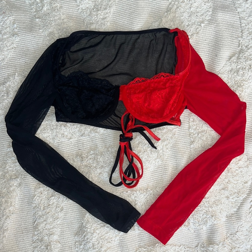 Harlequin mesh top